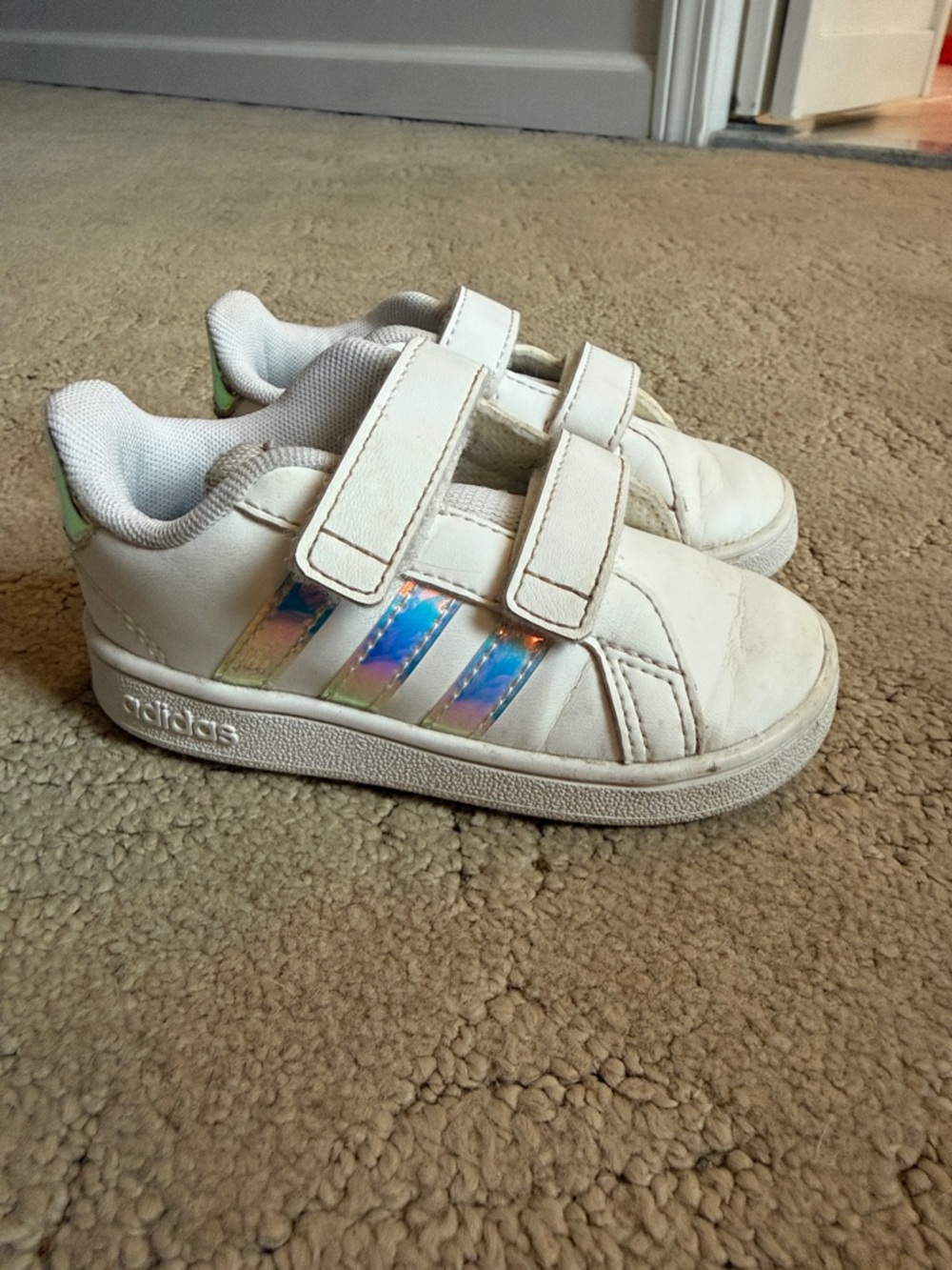 adidas toddler White Sneakers with Iridescent Stripes - Velcro size 6